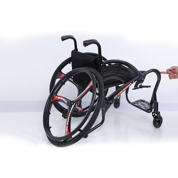 5 Silla de ruedas deportiva ligera de fibra de carbono con ruedas antivuelco
