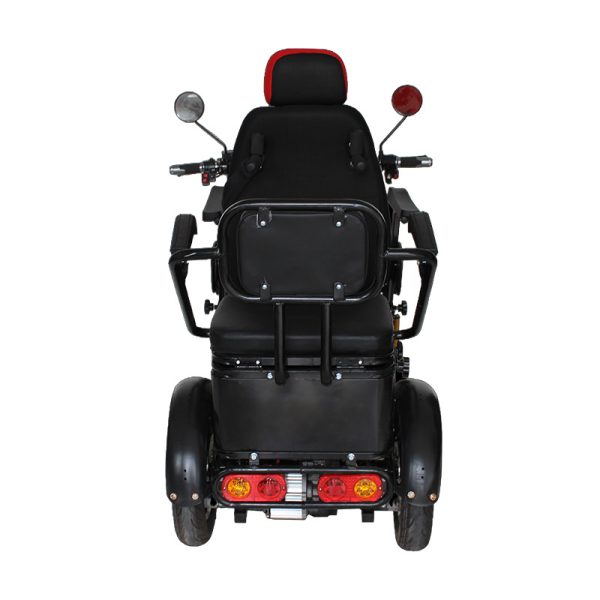 06 Silla de ruedas todoterreno biplaza, motor de alta potencia y batería de larga duración